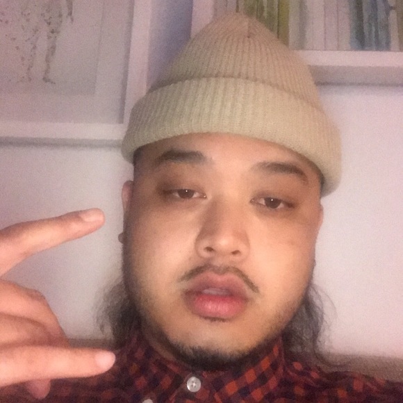 Meet your Posher, Adriel - Picture 1 of 1